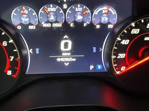 Used 2021 Chevrolet Camaro LT w/ RS Package image 22