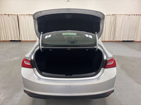 Used 2022 Chevrolet Malibu LS image 22