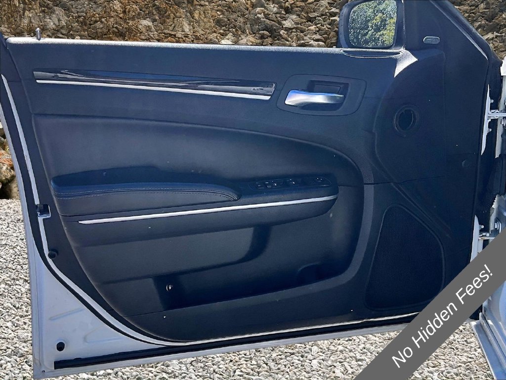 Used 2019 Chrysler 300 S RWD image 19