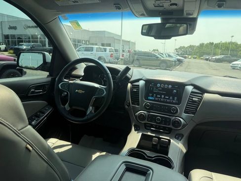Used 2018 Chevrolet Tahoe LT w/ Luxury Package AWD/4WD image 54