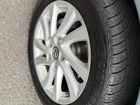 Used 2013 MAZDA MAZDA3 i Touring image 31