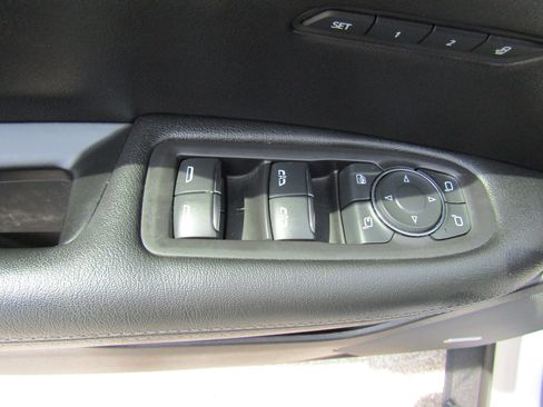 Used 2020 Cadillac XT5 Premium Luxury AWD/4WD image 21