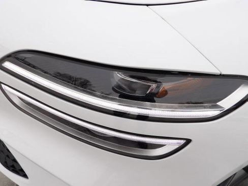 Used 2024 Genesis G70 2.5T w/ Sport Prestige Package image 11