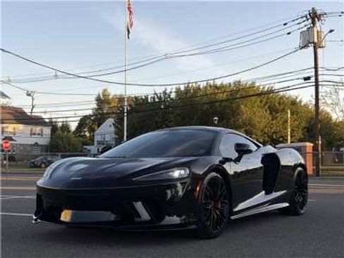 Used 2023 McLaren GT RWD image 3