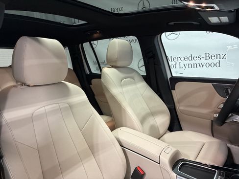 New 2026 Mercedes-Benz GLB 250 4MATIC image 20