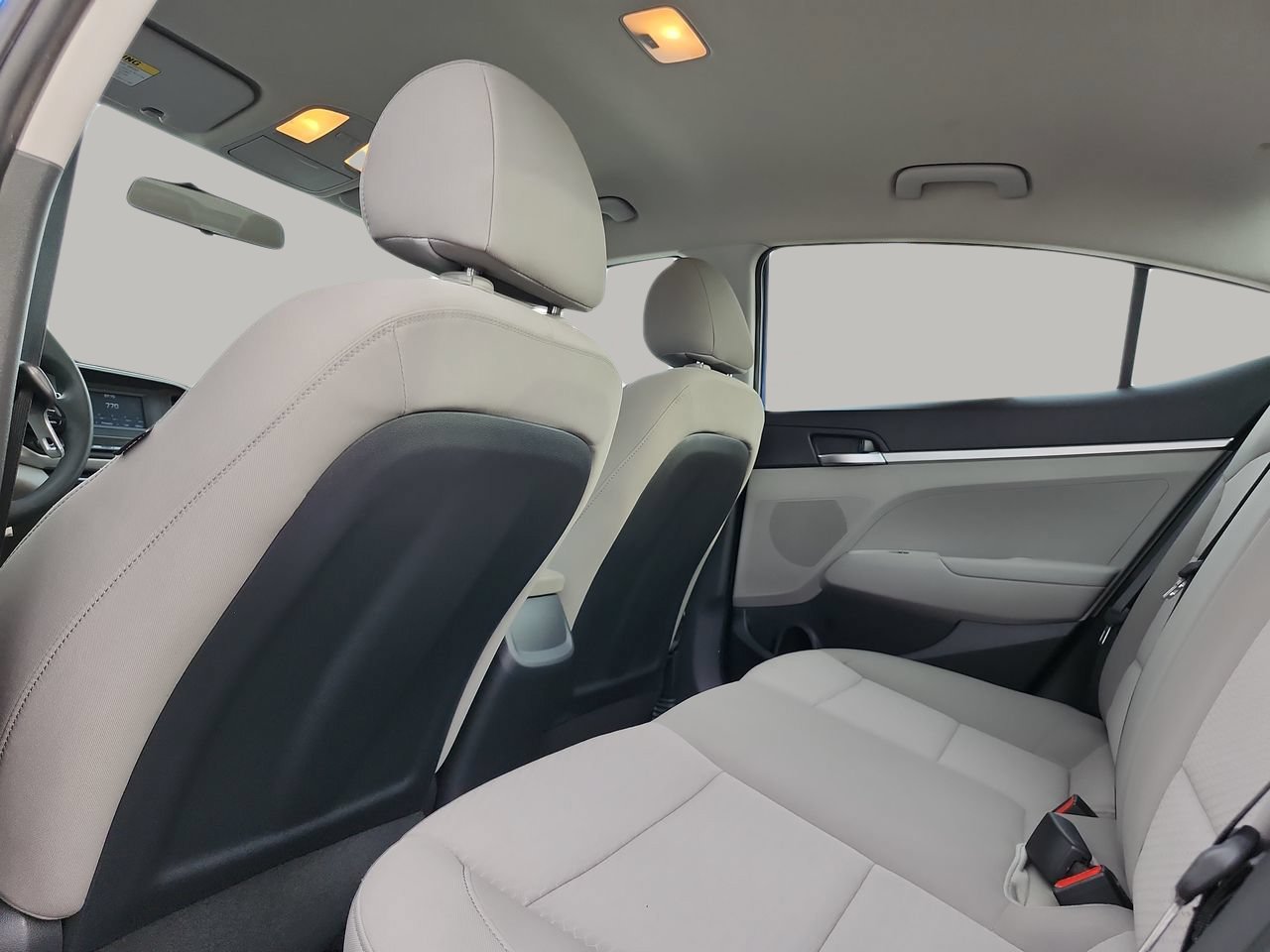 Used 2019 Hyundai Elantra SE FWD image 16