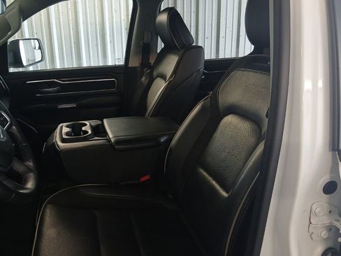 Used 2022 RAM 1500 Laramie AWD/4WD image 38