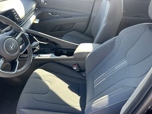 New 2026 Hyundai Elantra SEL Sport Premium image 18