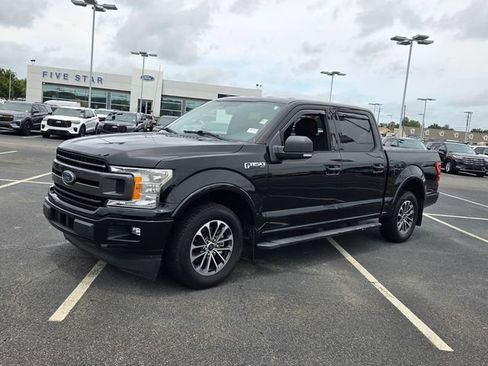 Used 2018 Ford F150 XLT w/ Equipment Group 301A Mid RWD image 3