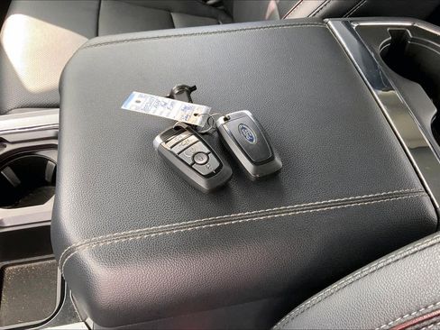 Used 2024 Ford F250 Lariat w/ Lariat Ultimate Package image 14