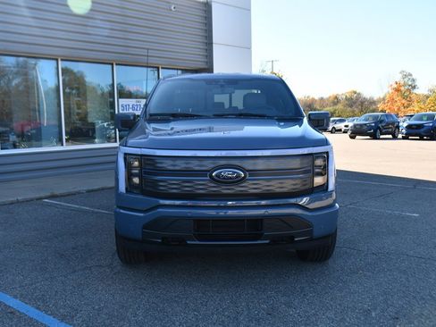Used 2023 Ford F150 Lightning Lariat image 10