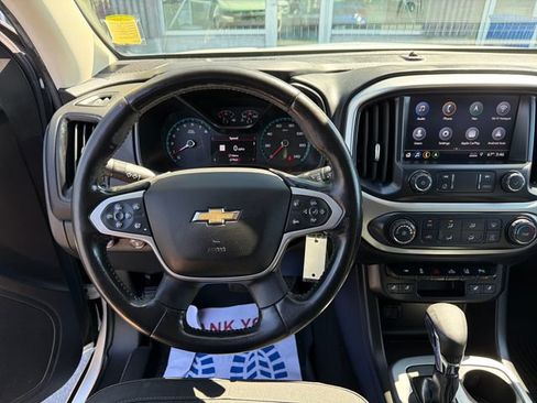 Used 2022 Chevrolet Colorado LT w/ Safety Package AWD/4WD image 15