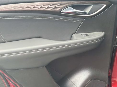 Used 2023 Buick Envision Avenir FWD image 11