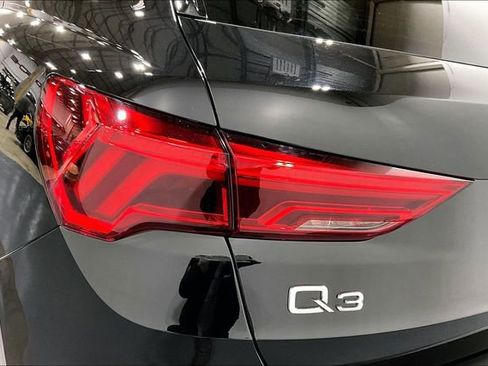 Certified 2025 Audi Q3 2.0T Premium w/ Convenience Package image 31