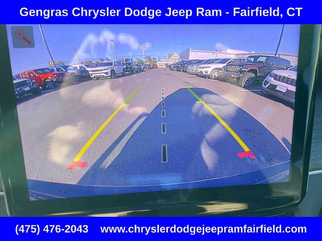Used 2025 Jeep Grand Cherokee Limited AWD/4WD image 58