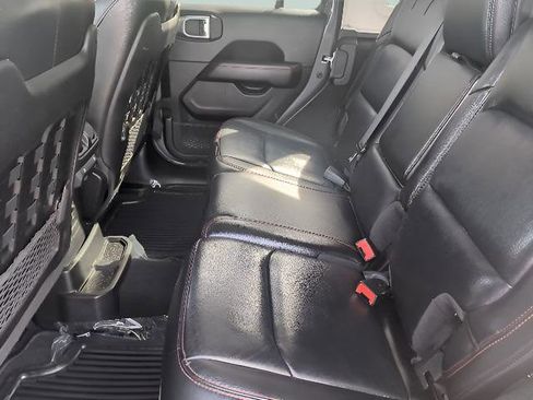 Used 2020 Jeep Wrangler Unlimited Rubicon w/ Uconnect 4C Nav & Sound Group image 19