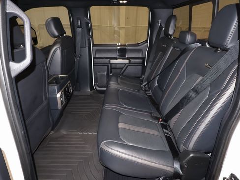 Certified 2022 Ford F250 Platinum w/ FX4 Off-Road Package image 17