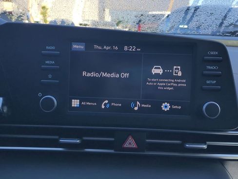 New 2026 Hyundai Elantra SE FWD image 19