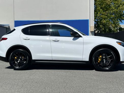 Used 2019 Alfa Romeo Stelvio w/ Nero Edizione RWD image 2
