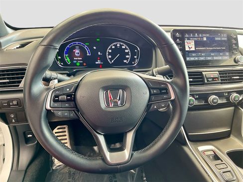 Used 2022 Honda Accord Sport image 11