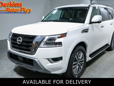 Used 2023 Nissan Armada SL w/ Captain's Chairs Package RWD image 1