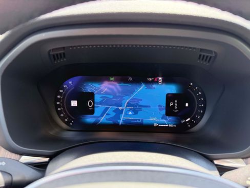 Certified 2023 Volvo XC60 B5 Plus w/ Protection Package Premier FWD image 21