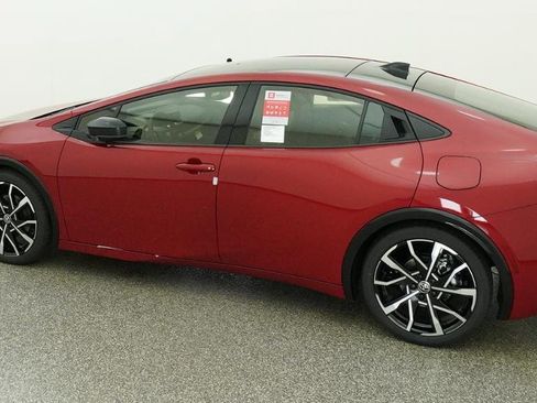 New 2026 Toyota Prius Plug-In Hybrid FWD image 21
