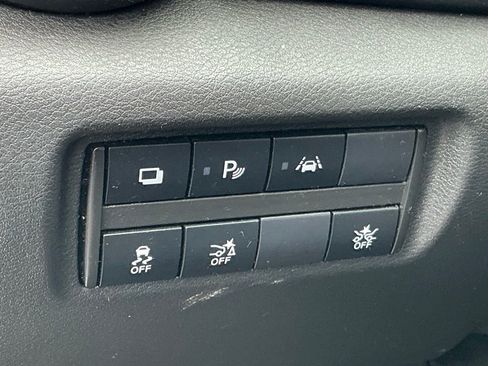 Used 2020 Nissan Versa S w/ Trunk Package image 5