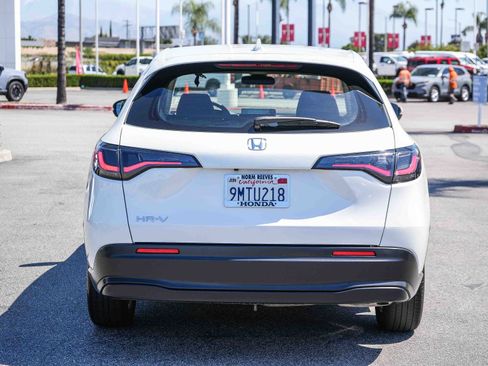 Used 2024 Honda HR-V LX image 8