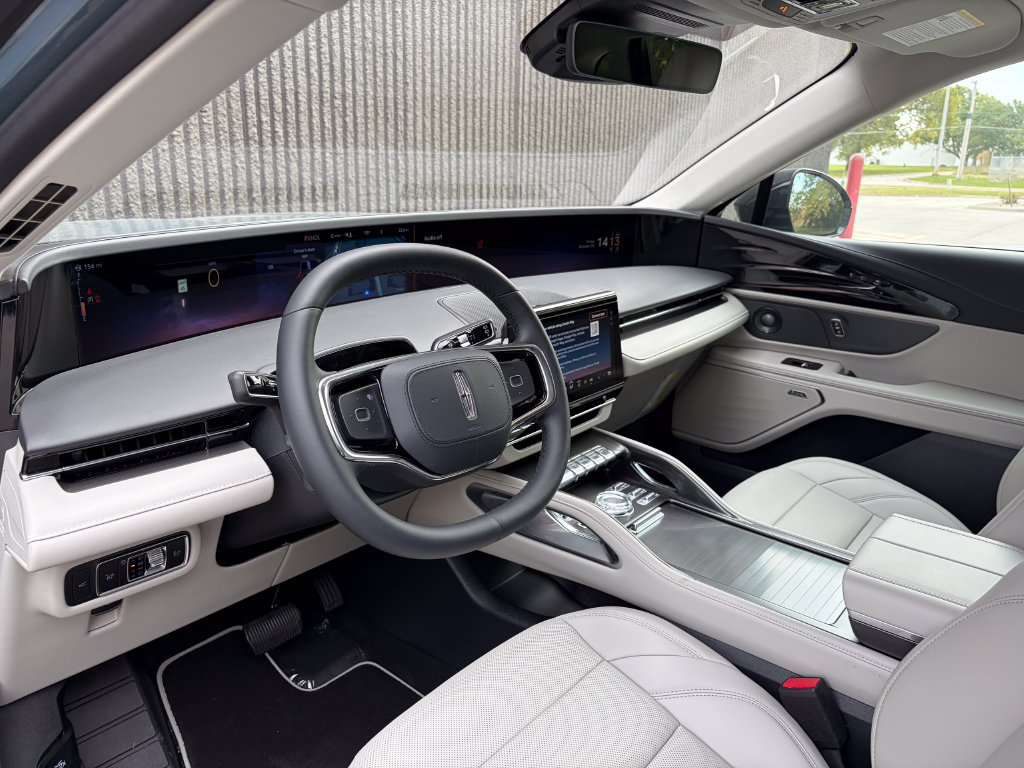 New 2026 Lincoln Nautilus Premier w/ Equipment Group 102A AWD/4WD image 10