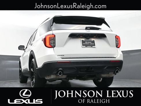 Used 2024 Ford Explorer ST-Line w/ Class IV Trailer Tow Package RWD image 19
