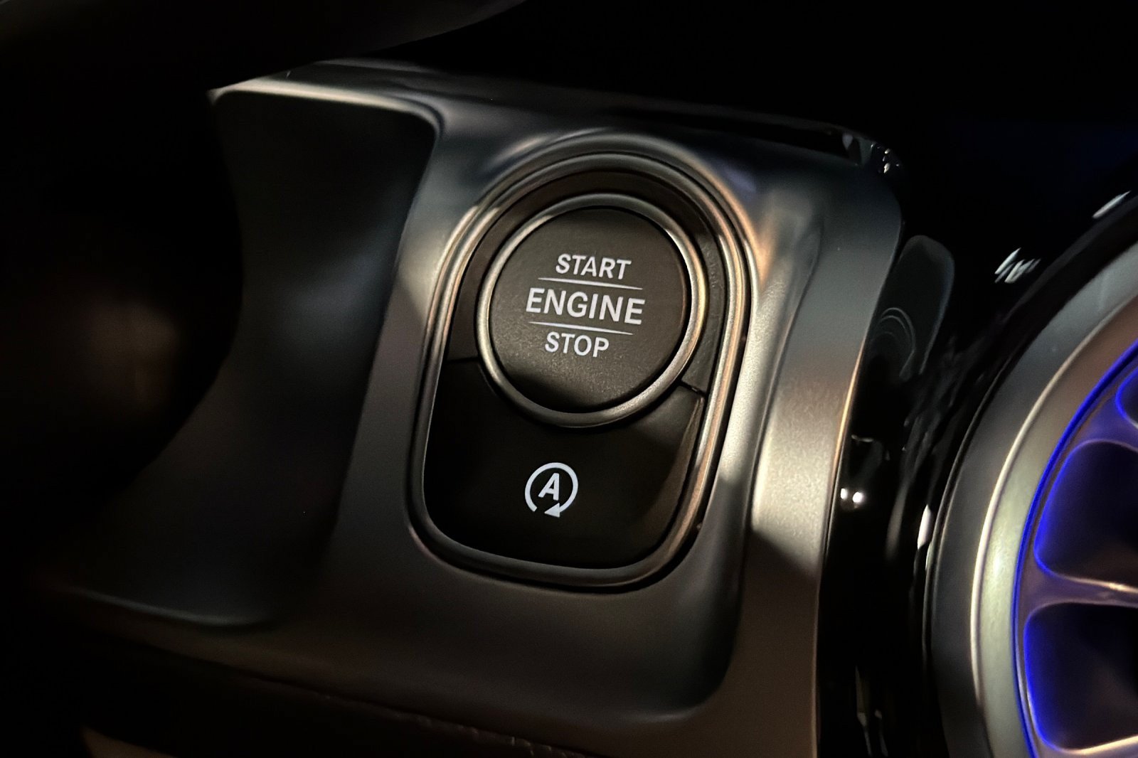 New 2026 Mercedes-Benz GLB 250 4MATIC image 21