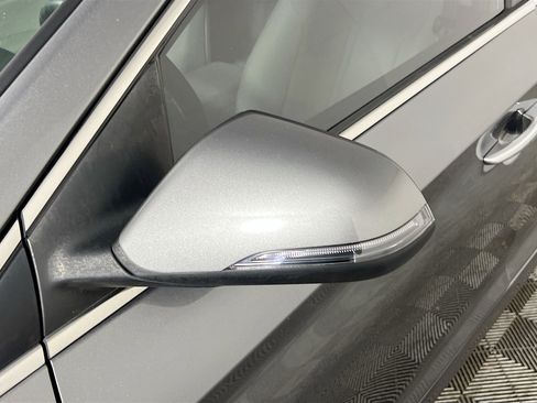 Used 2019 Hyundai Sonata SEL image 13
