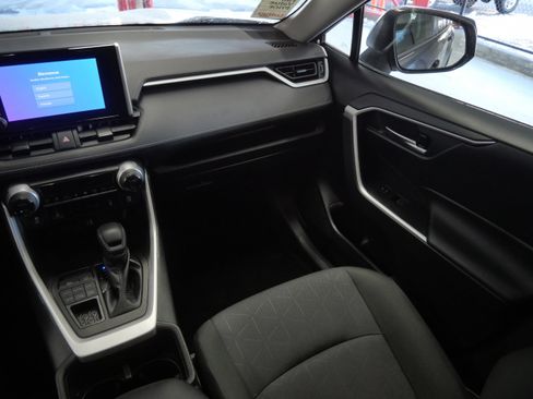 Certified 2024 Toyota RAV4 XLE w/ Convenience Package image 12
