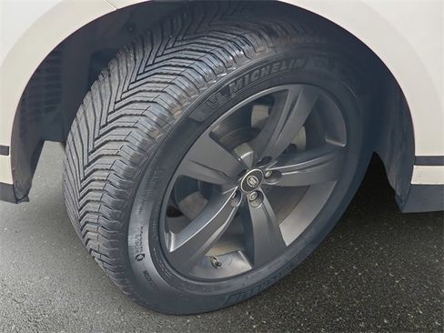 Certified 2020 Land Rover Range Rover Velar R-Dynamic S image 35