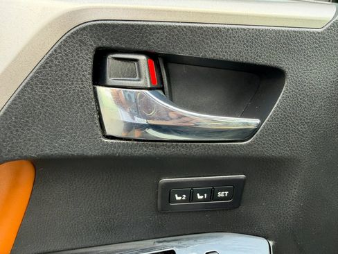 Used 2017 Toyota RAV4 Limited w/ Advanced Technology Package image 19