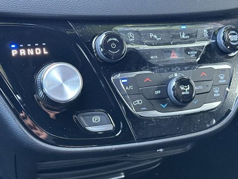 New 2026 Chrysler Voyager LX FWD image 18