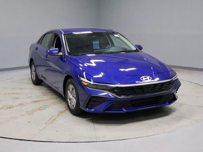 Certified 2025 Hyundai Elantra SE