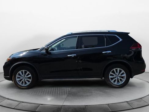 Used 2020 Nissan Rogue SV FWD image 2
