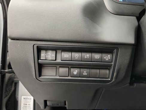 Used 2023 Toyota Tundra Platinum image 21