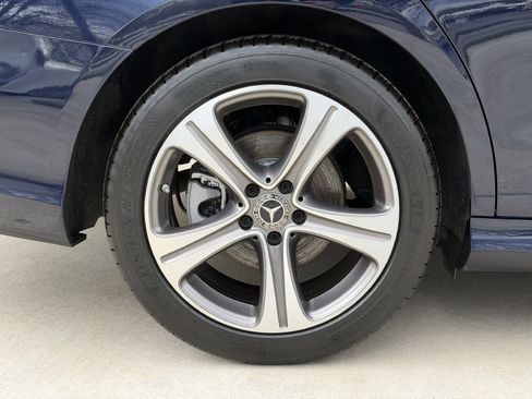 Used 2020 Mercedes-Benz E 350 4MATIC Sedan image 17