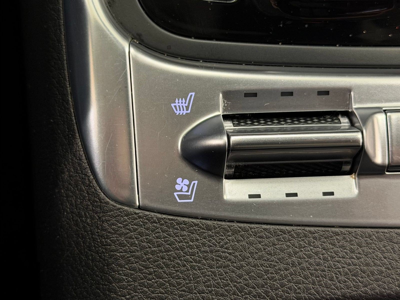 Used 2025 Kia Carnival SX Prestige FWD image 21