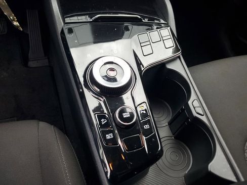 Used 2023 Kia Sportage LX image 26