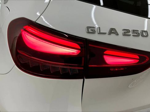 New 2026 Mercedes-Benz GLA 250 image 14
