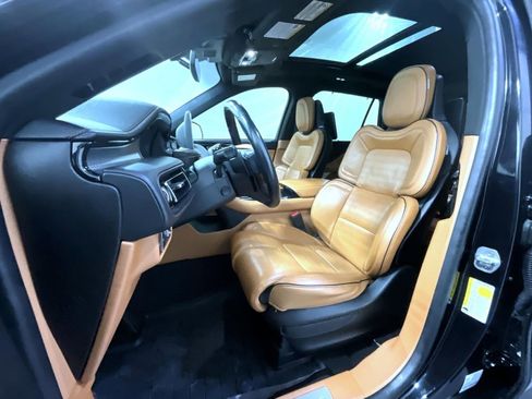 Certified 2023 Lincoln Aviator Black Label w/ Jet Package image 10