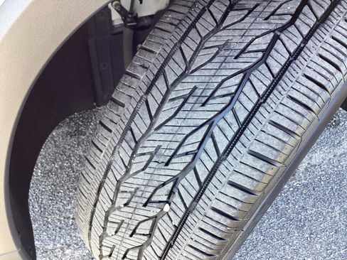 Used 2023 Chevrolet Traverse RS image 10