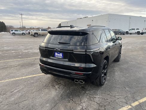 Used 2025 Chevrolet Traverse RS w/ LPO, Floor Liner Package image 6