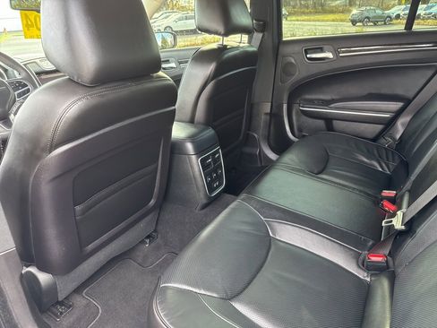 Used 2022 Chrysler 300 Touring L w/ Popular Equipment Group image 18