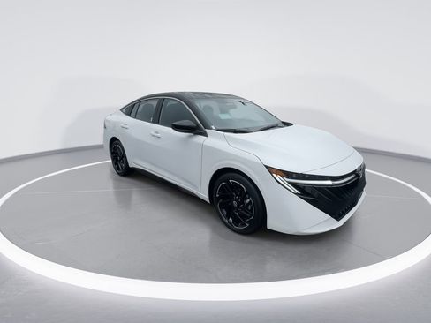 New 2026 Nissan Sentra SR image 2