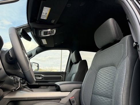 New 2026 RAM 1500 4x4 Crew Cab image 23